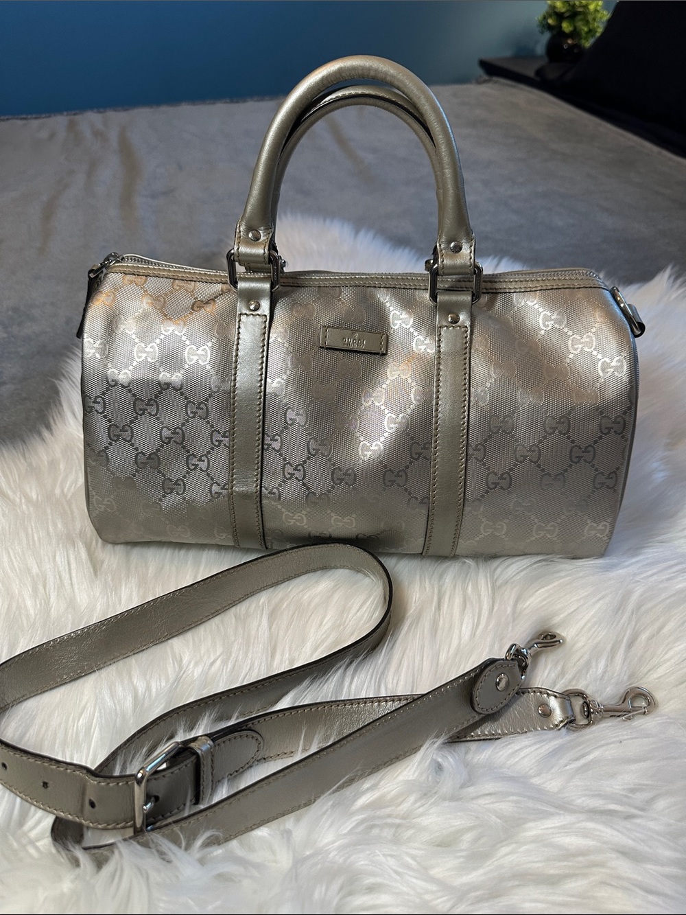 EUC Gucci Metallic Silver GG Imprimé Joy Boston Bag w/ detach strap 🩶 Offers?